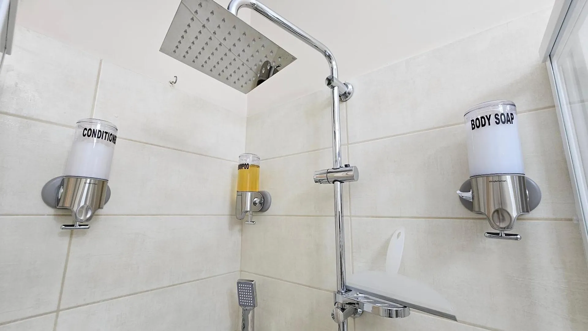Aquarihome 6 Apartment Rome